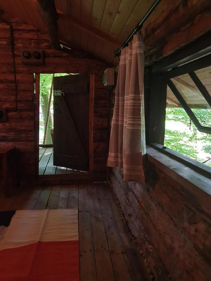 Timmerkoja Pa Oesterlen Luxury tent Smedstorp (Skane)
